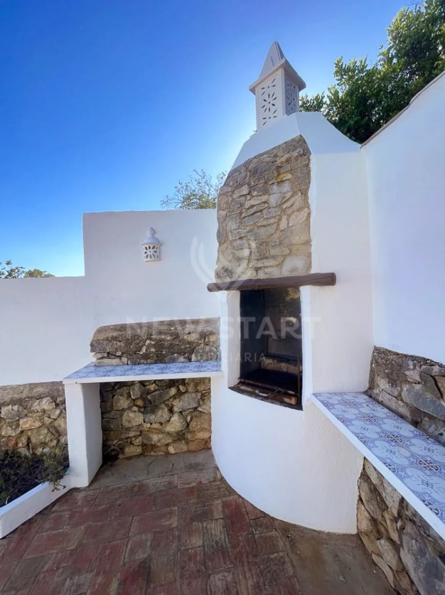 Moradia T3 para Venda em Santa Barbara de Nexe Foto 17