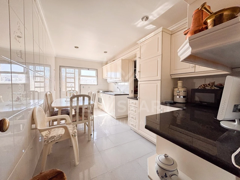 Apartamento T3 para Venda em Olhão Foto 3