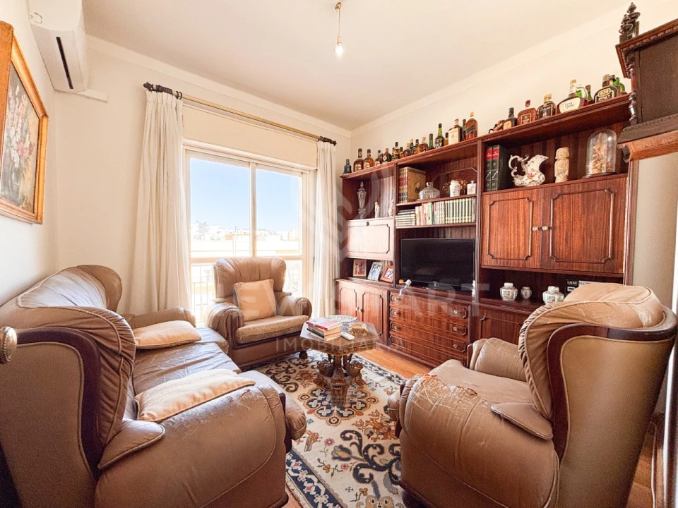 Apartamento T3 para Venda em Olhão Foto 5