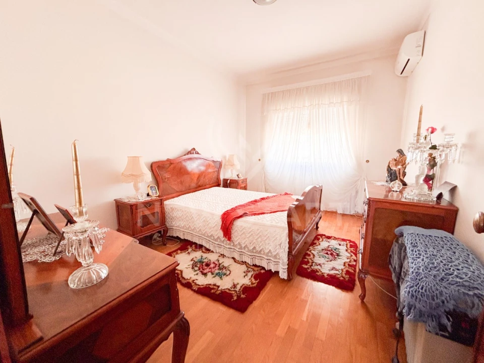 Apartamento T3 para Venda em Olhão Foto 11