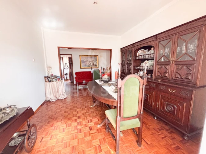 Apartamento T3 para Venda em Olhão Foto 6
