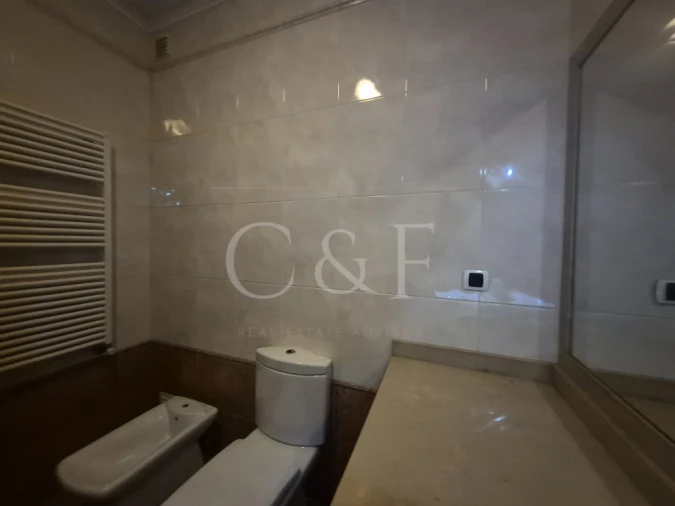 Apartamento T2 para Venda em Vila Franca de Xira Foto 16