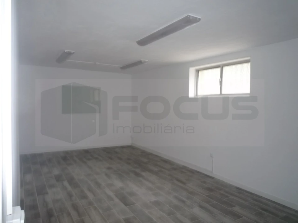 Loja para Arrendamento em Glória e Vera Cruz Foto 12