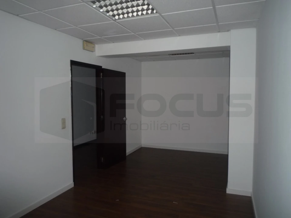 Loja para Arrendamento em Glória e Vera Cruz Foto 25