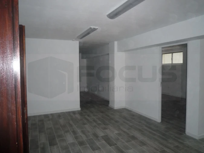 Loja para Arrendamento em Glória e Vera Cruz Foto 11