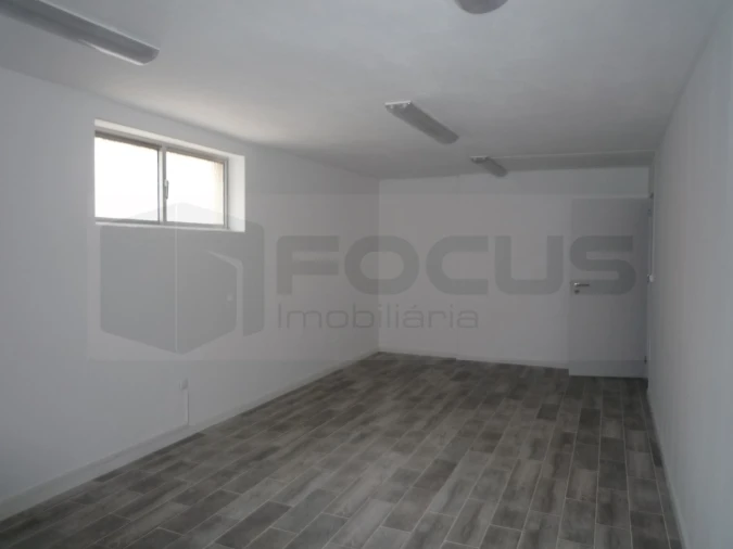 Loja para Arrendamento em Glória e Vera Cruz Foto 13