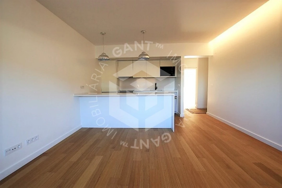 Apartamento T2 para Venda em Caparica e Trafaria Foto 1