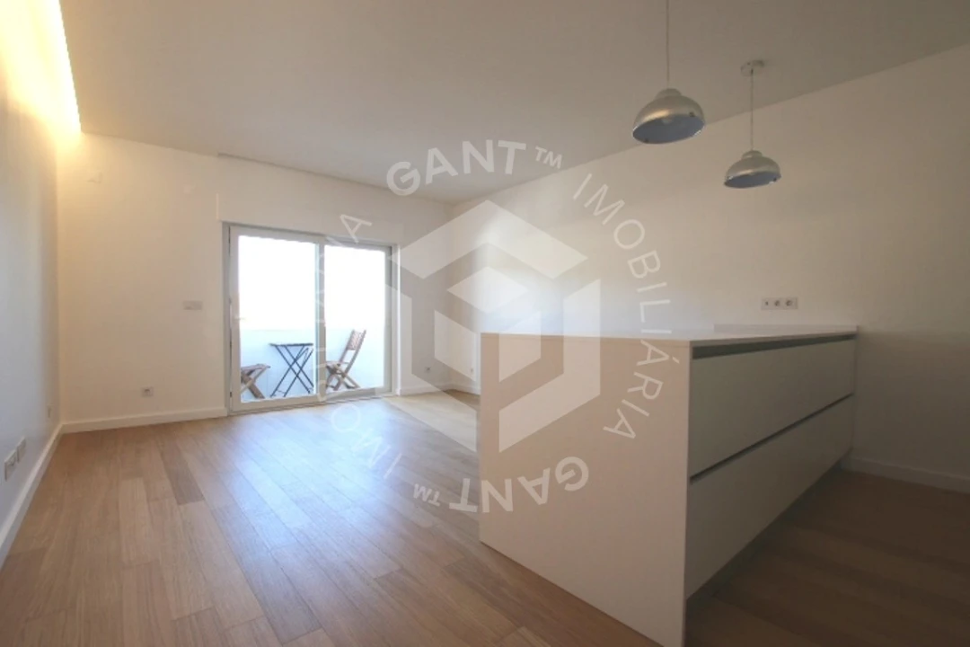 Apartamento T2 para Venda em Caparica e Trafaria Foto 2