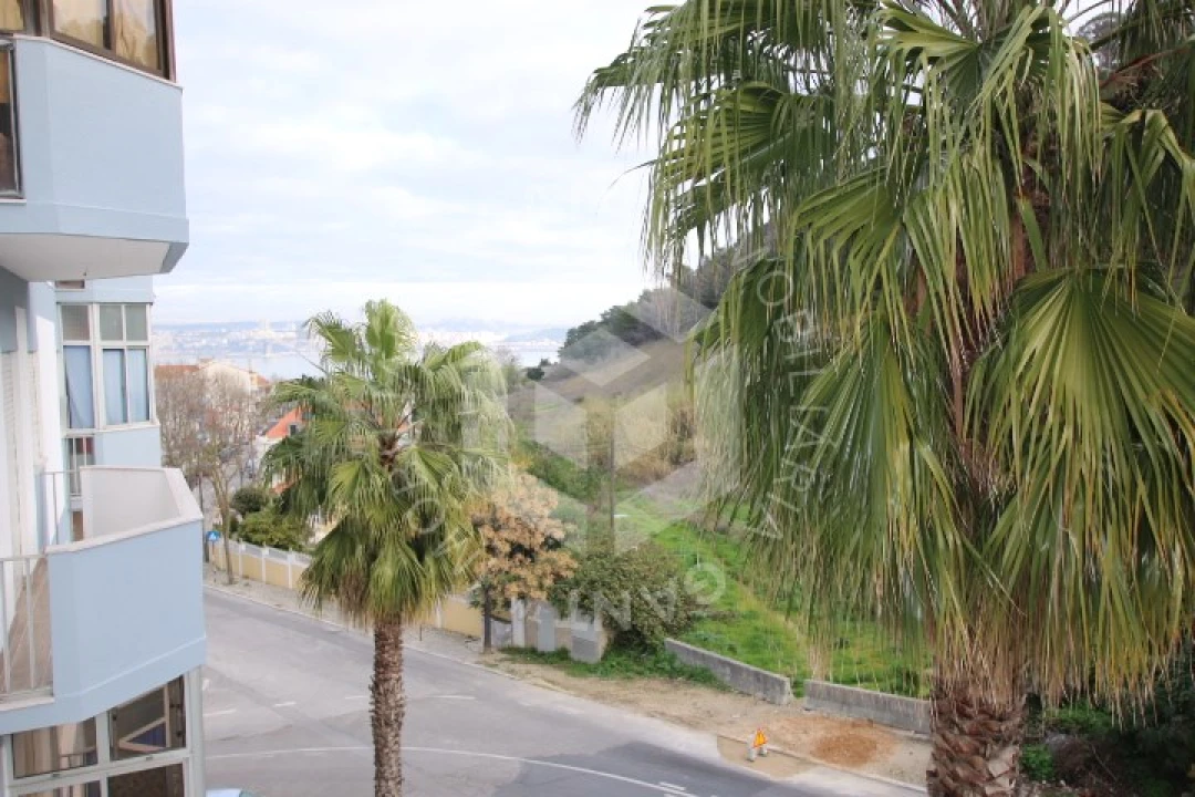 Apartamento T2 para Venda em Caparica e Trafaria Foto 33