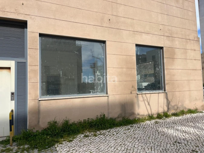 Loja para Arrendamento em Sines Foto 3