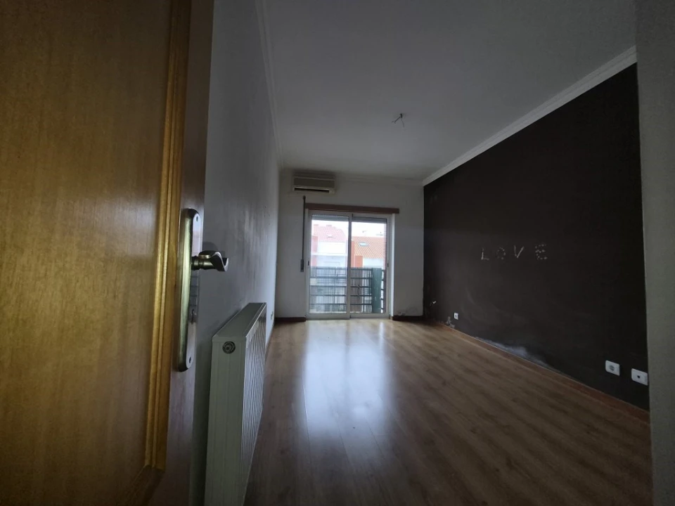 Apartamento T2 para Venda em Laranjeiro e Feijó Foto 17