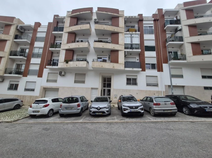 Apartamento T2 para Venda em Laranjeiro e Feijó Foto 1
