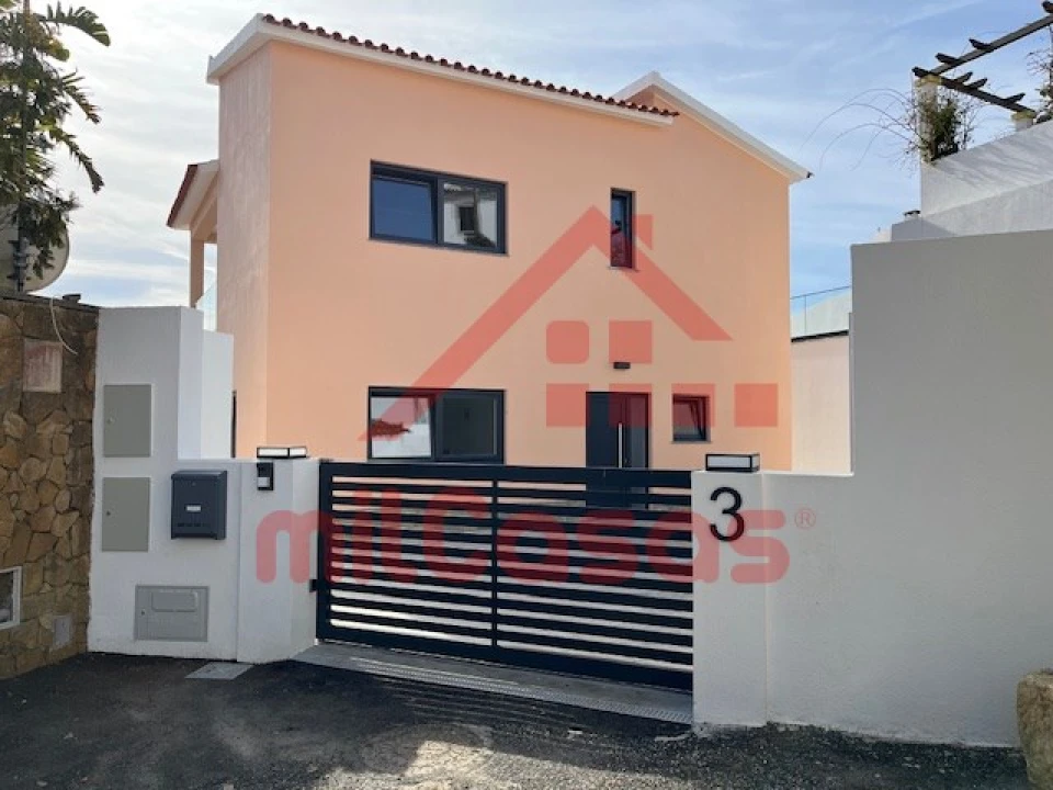 Moradia T3 para Venda em Ericeira Foto 1