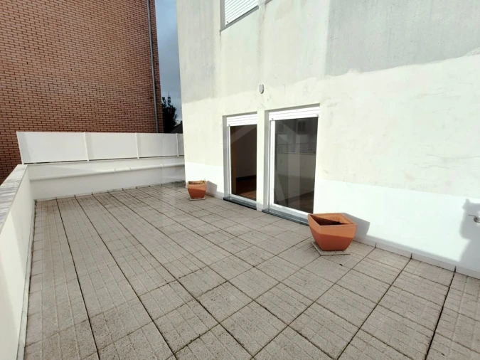 Apartamento T2 para Venda em São João da Madeira Foto 24