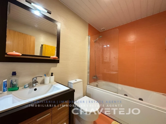 Apartamento T2 para Venda em São João Baptista e Santa Maria dos Olivais Foto 12