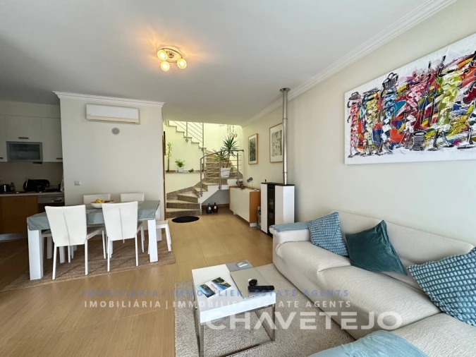 Apartamento T2 para Venda em São João Baptista e Santa Maria dos Olivais Foto 1