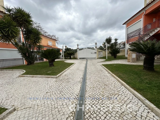 Apartamento T2 para Venda em São João Baptista e Santa Maria dos Olivais Foto 18