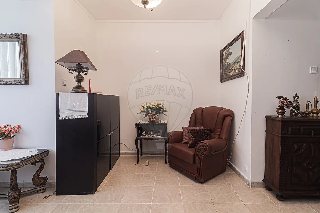 Apartamento T2 para Venda em Rio de Mouro Foto 18