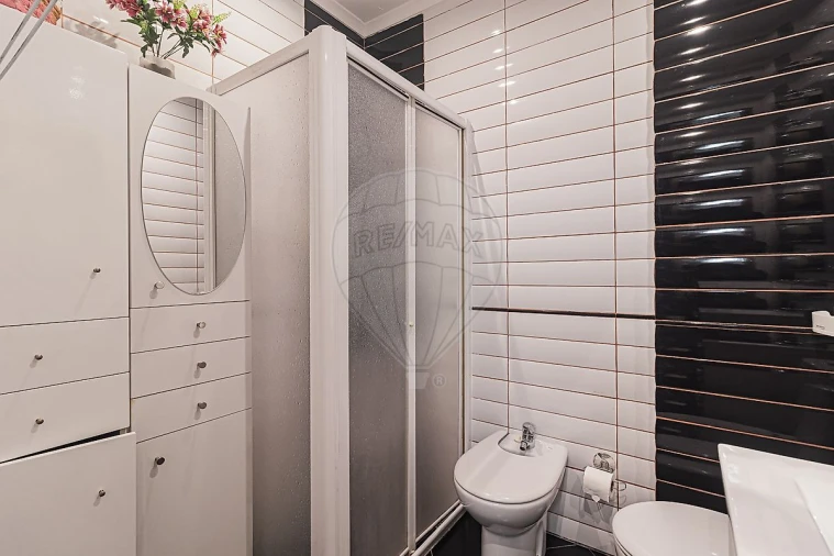 Apartamento T2 para Venda em Rio de Mouro Foto 21