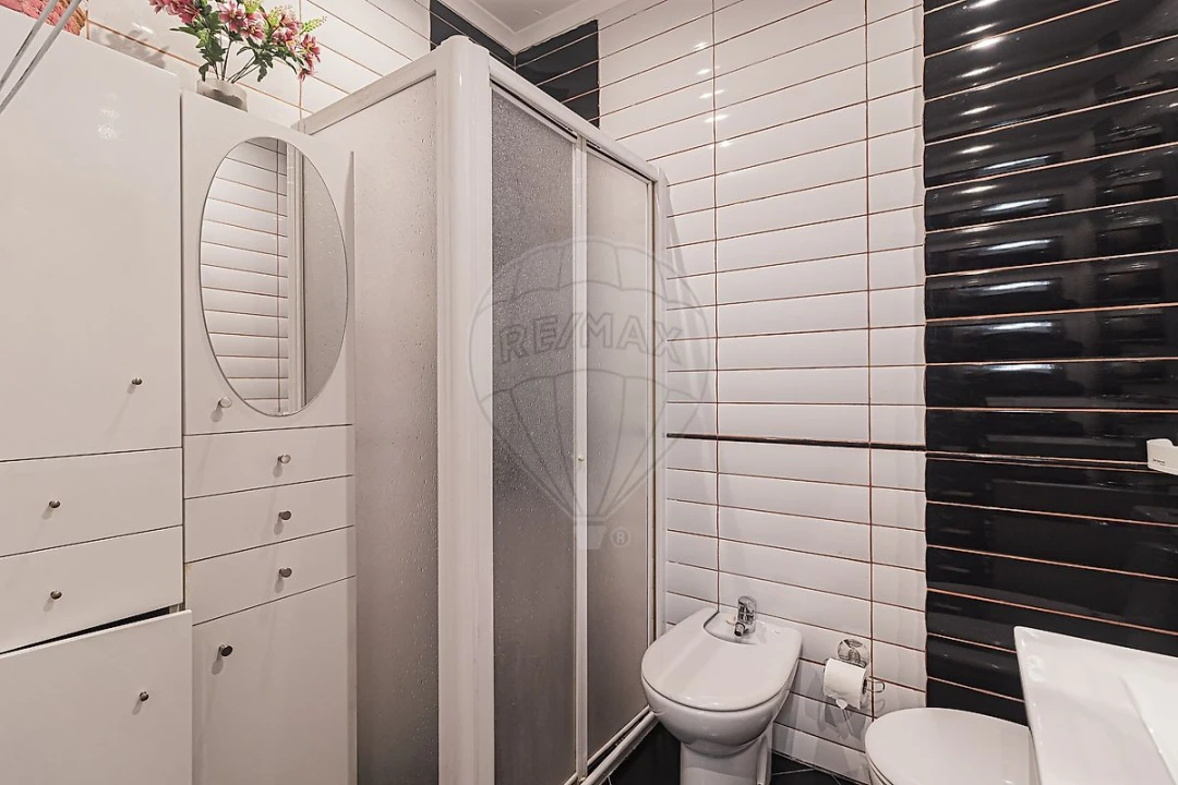 Apartamento T2 para Venda em Rio de Mouro Foto 21