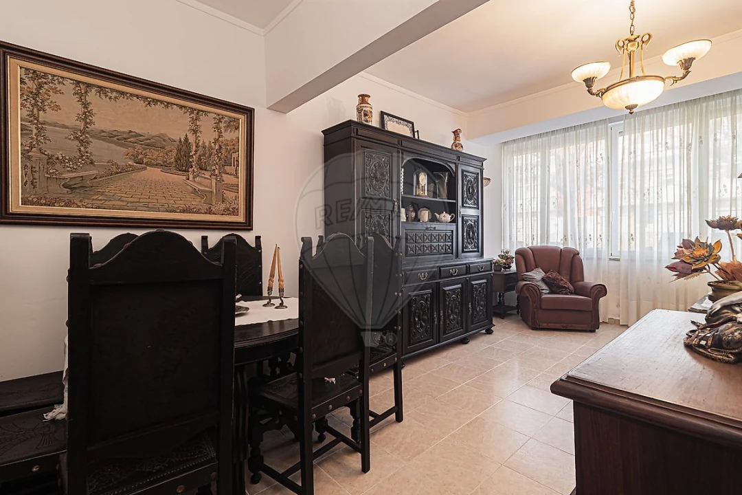 Apartamento T2 para Venda em Rio de Mouro Foto 29