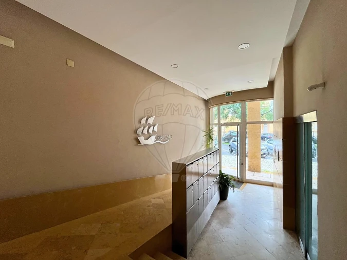 Apartamento T3 para Venda em Carnide Foto 32