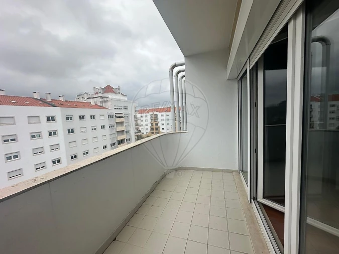 Apartamento T3 para Venda em Carnide Foto 47
