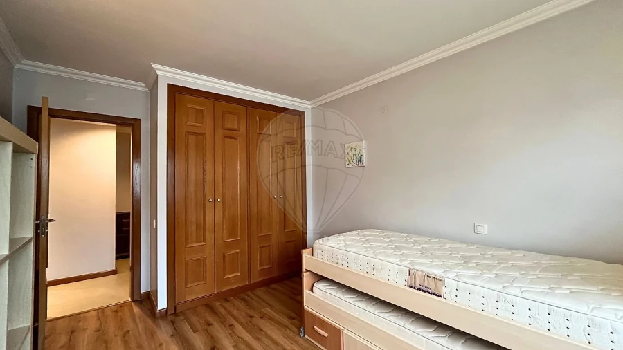 Apartamento T3 para Venda em Carnide Foto 6