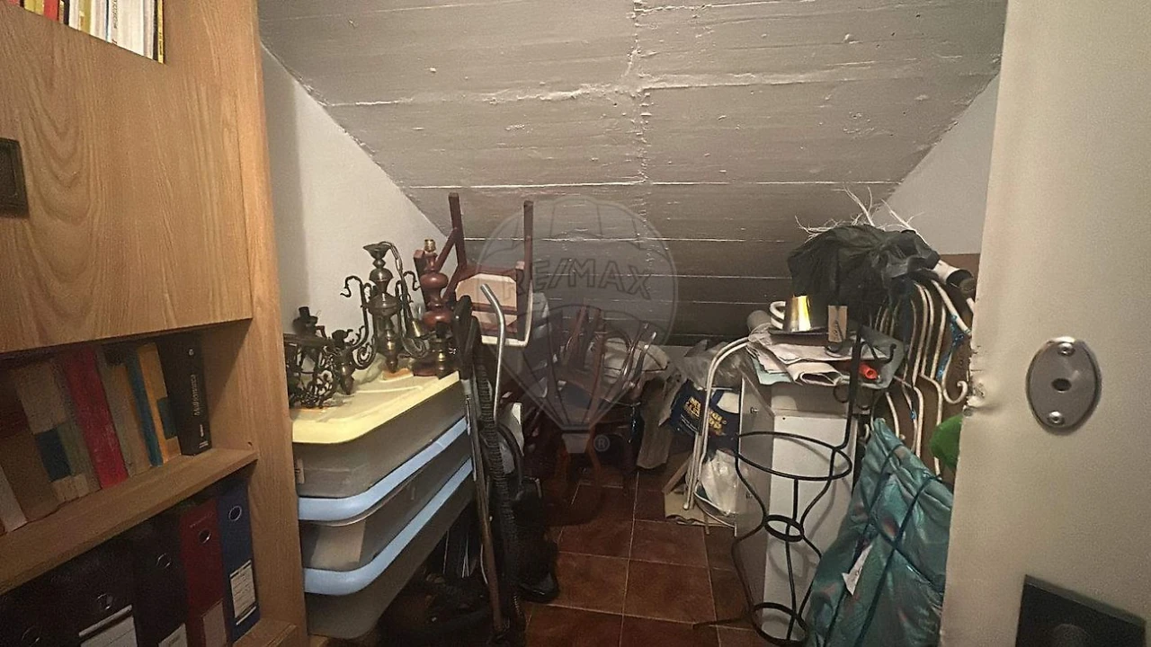 Apartamento T3 para Venda em Carnide Foto 48