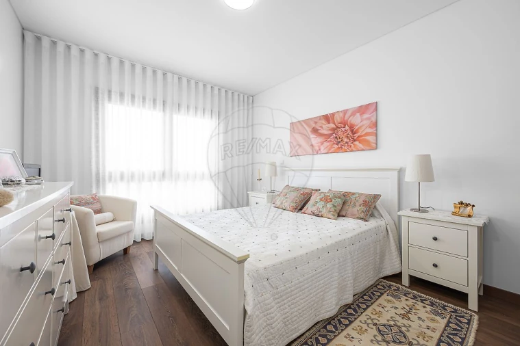 Apartamento T3 para Venda em Odivelas Foto 2