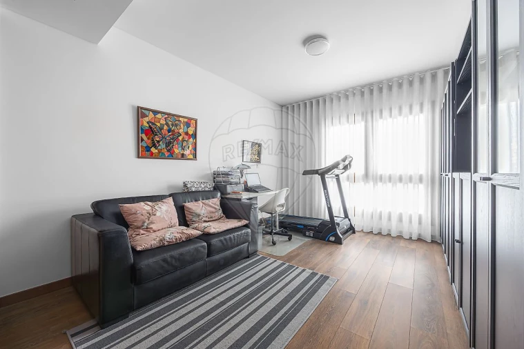 Apartamento T3 para Venda em Odivelas Foto 11