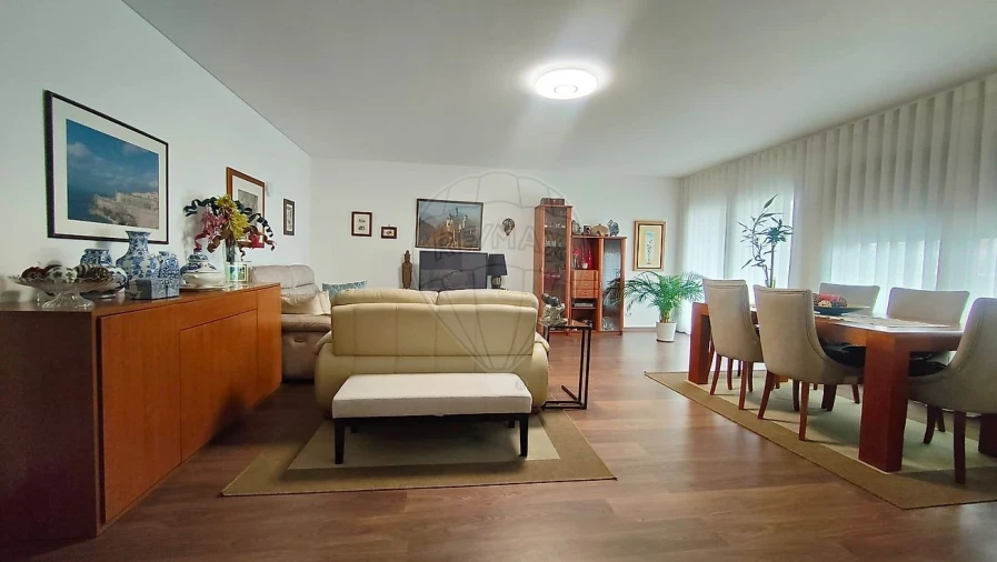 Apartamento T3 para Venda em Odivelas Foto 10