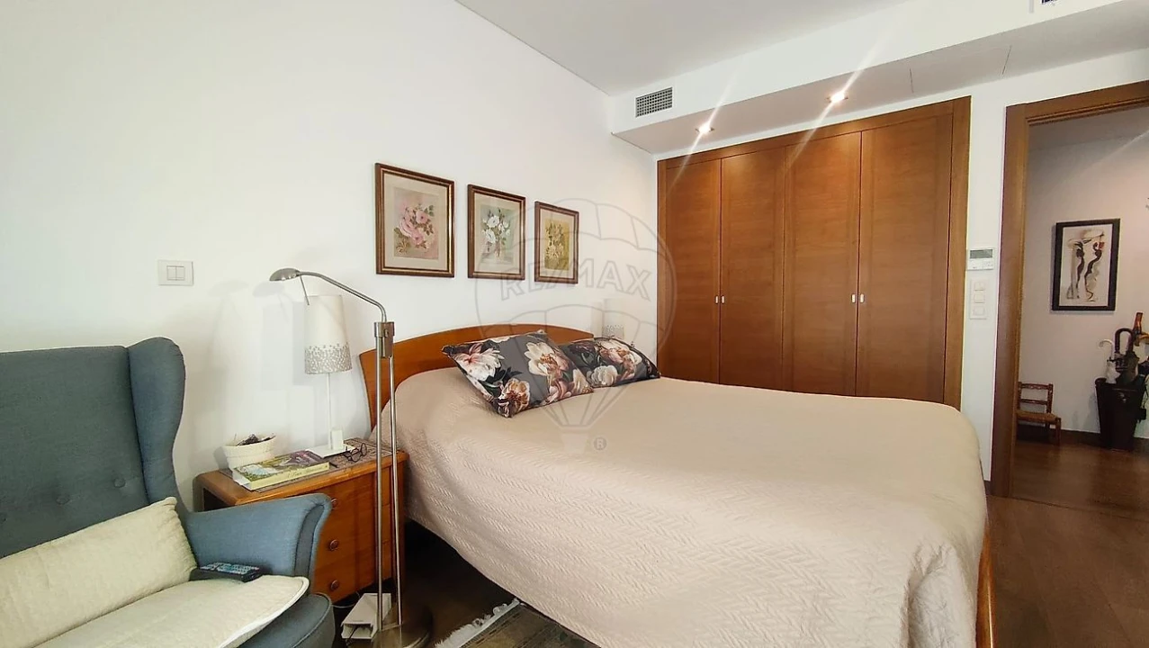 Apartamento T3 para Venda em Odivelas Foto 1