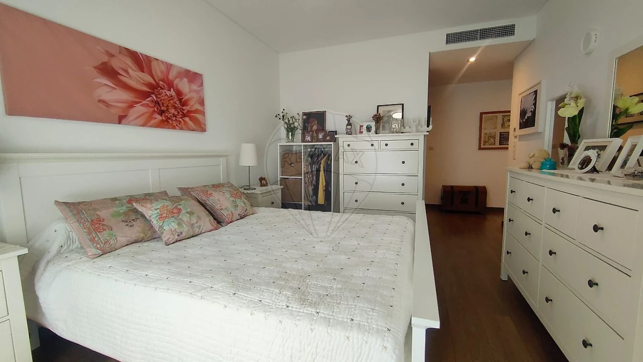 Apartamento T3 para Venda em Odivelas Foto 3