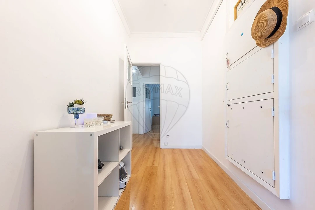 Apartamento T2 para Arrendamento em Santa Clara Foto 8