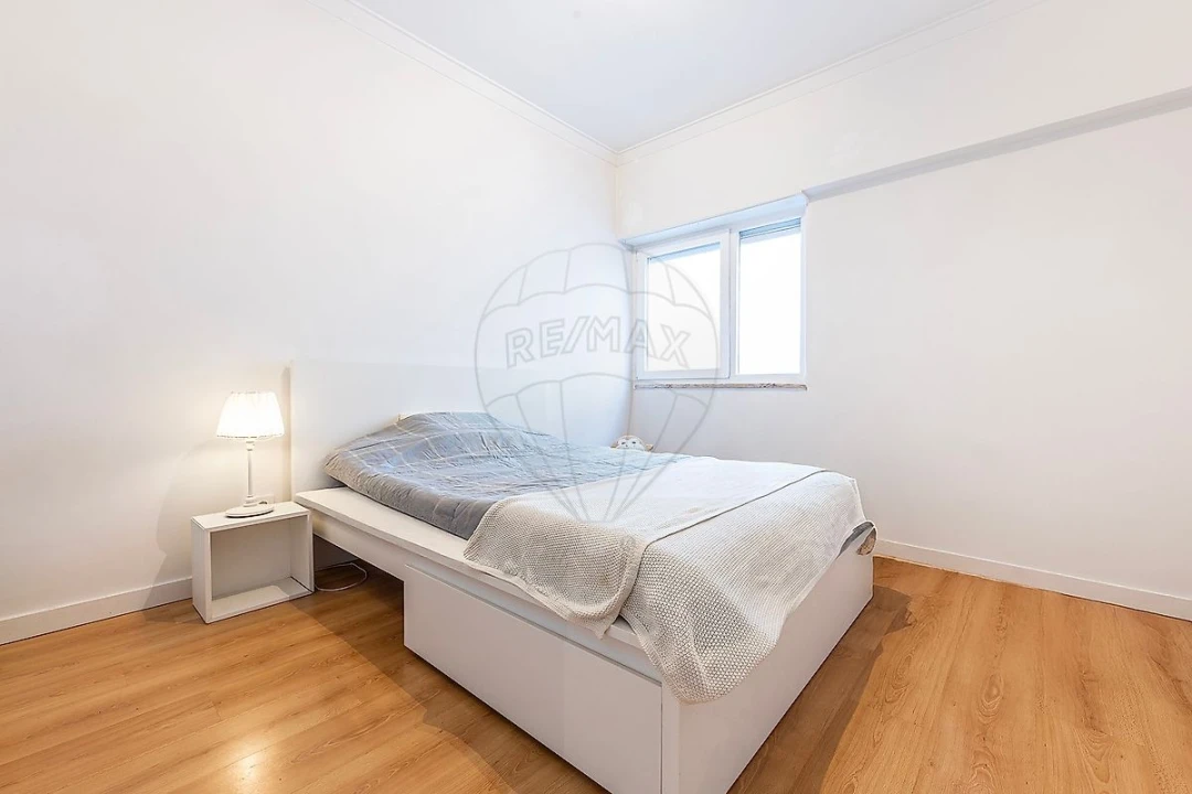 Apartamento T2 para Arrendamento em Santa Clara Foto 13