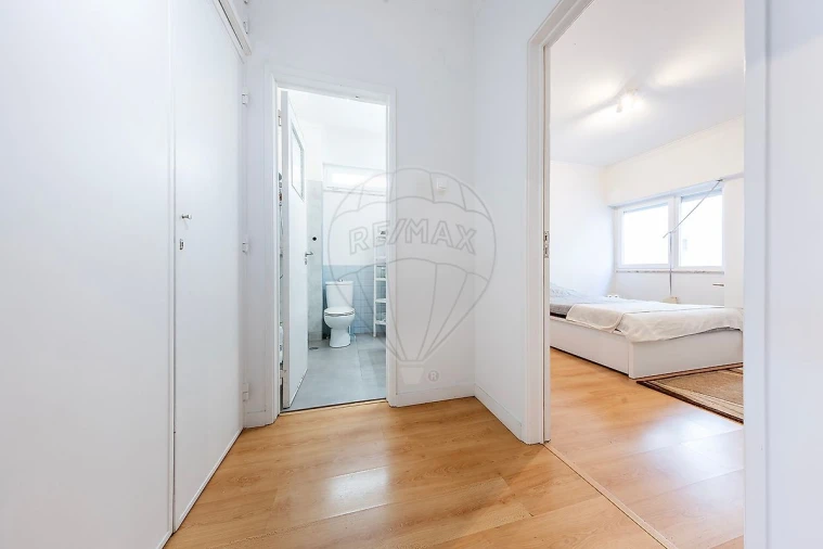 Apartamento T2 para Arrendamento em Santa Clara Foto 16