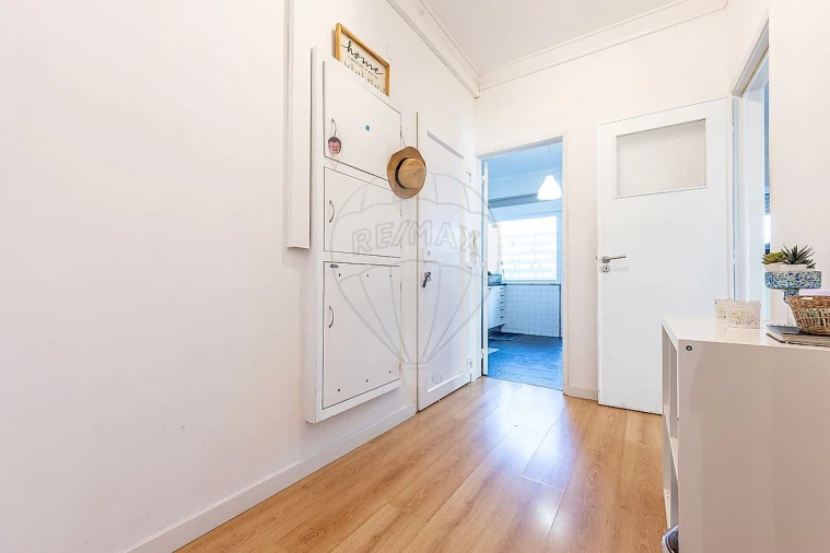 Apartamento T2 para Arrendamento em Santa Clara Foto 10