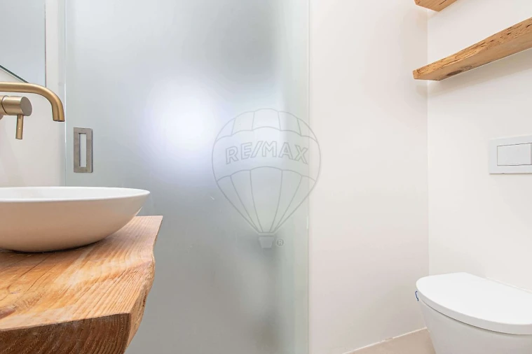 Apartamento T2 para Arrendamento em Alvalade Foto 10