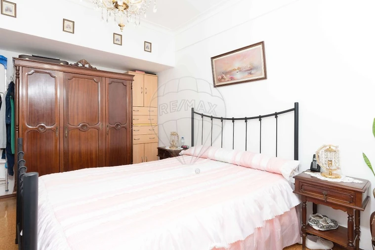 Apartamento T3 para Venda em Sacavém e Prior Velho Foto 9