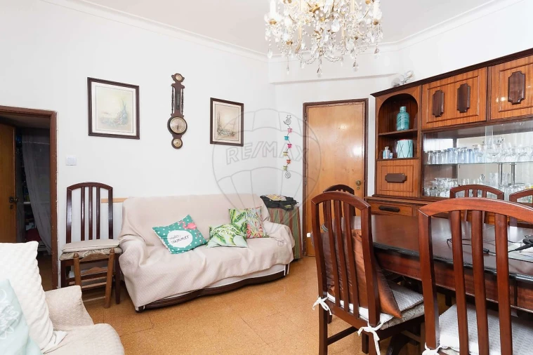 Apartamento T3 para Venda em Sacavém e Prior Velho Foto 6