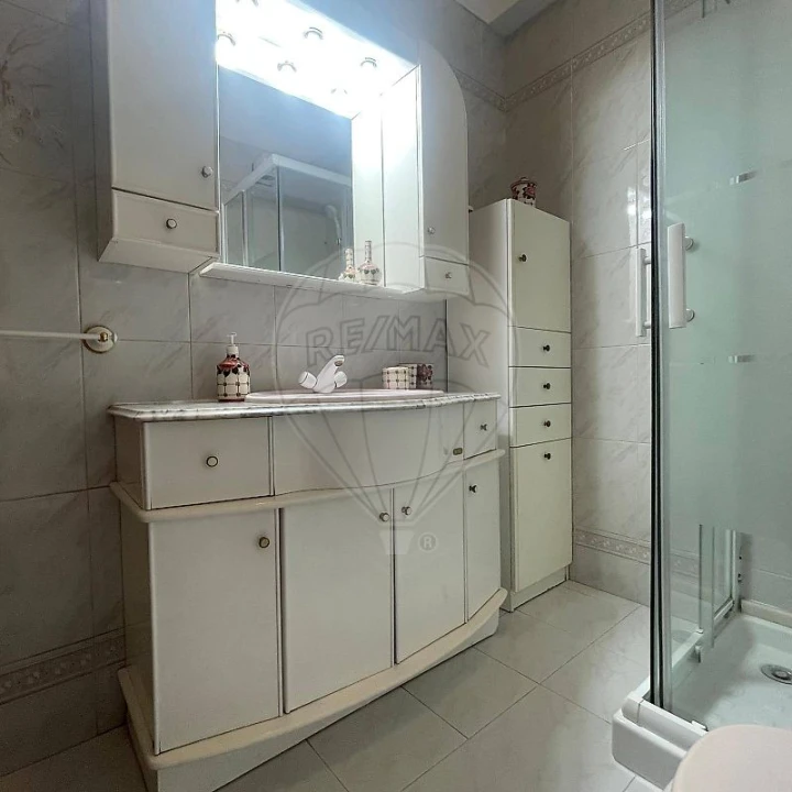 Apartamento T2 para Arrendamento em Cacém e São Marcos Foto 10