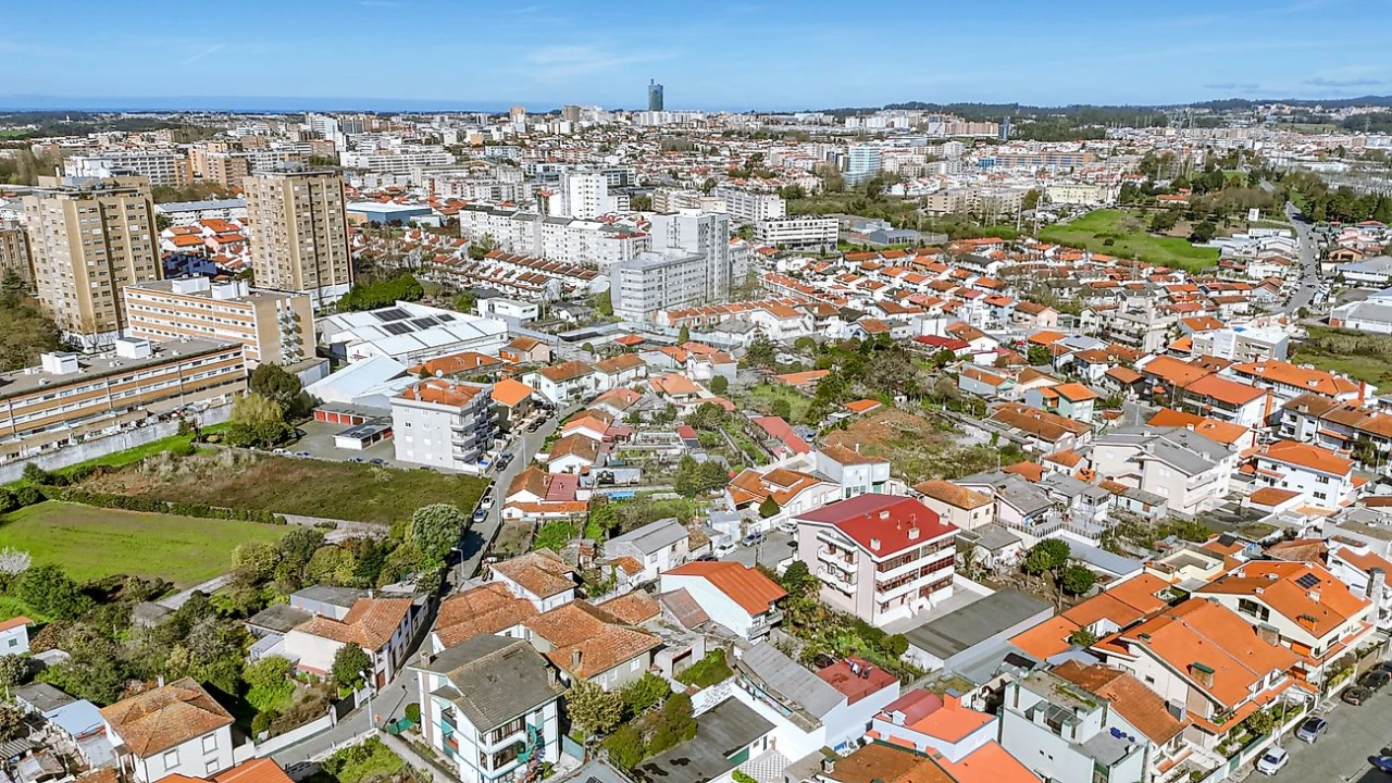 Moradia T4 para Venda em Cidade da Maia Foto 8