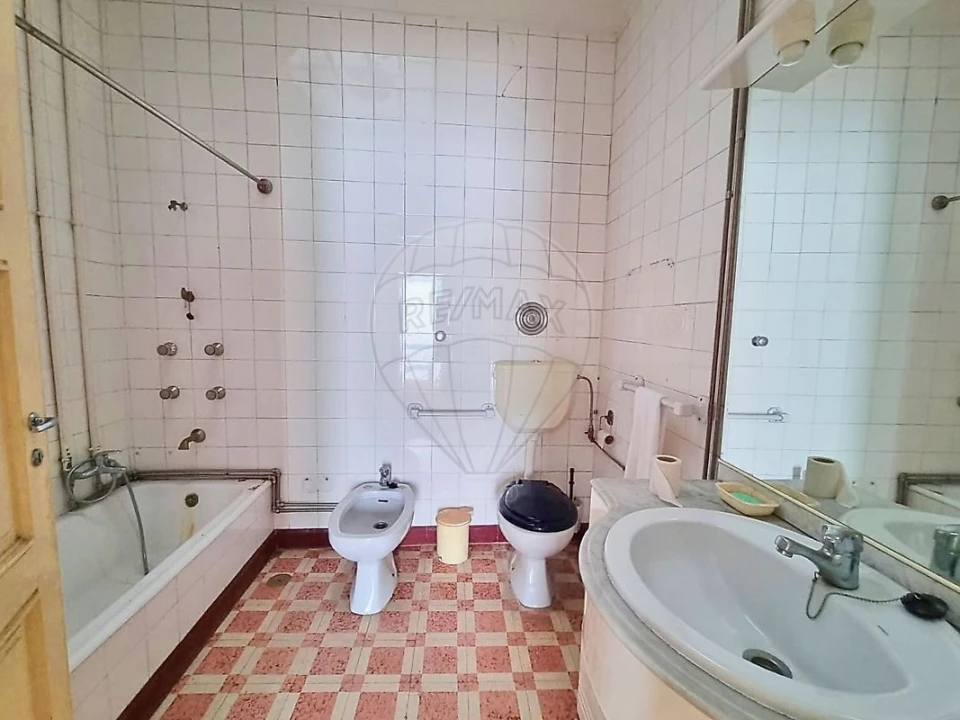 Moradia T4 para Venda em Cidade da Maia Foto 12