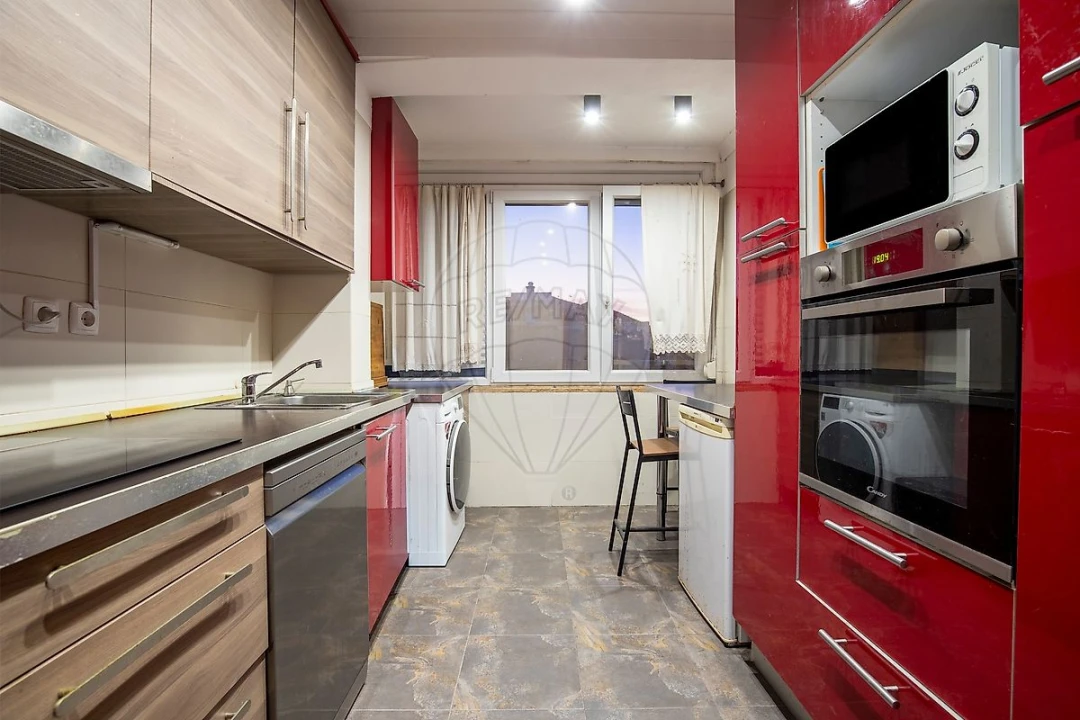 Apartamento T2 para Venda em Corroios Foto 2