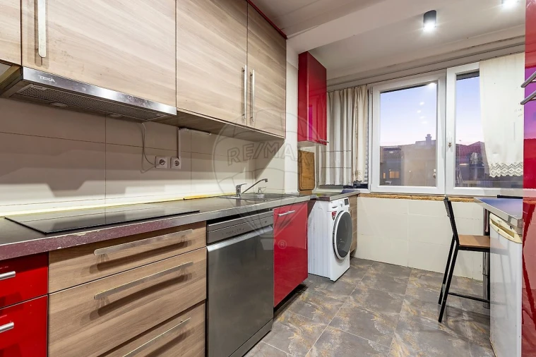 Apartamento T2 para Venda em Corroios Foto 1