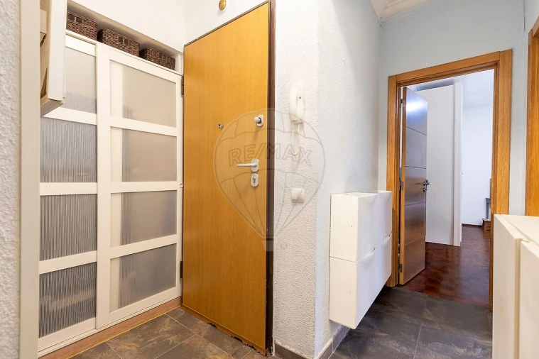 Apartamento T2 para Venda em Corroios Foto 17