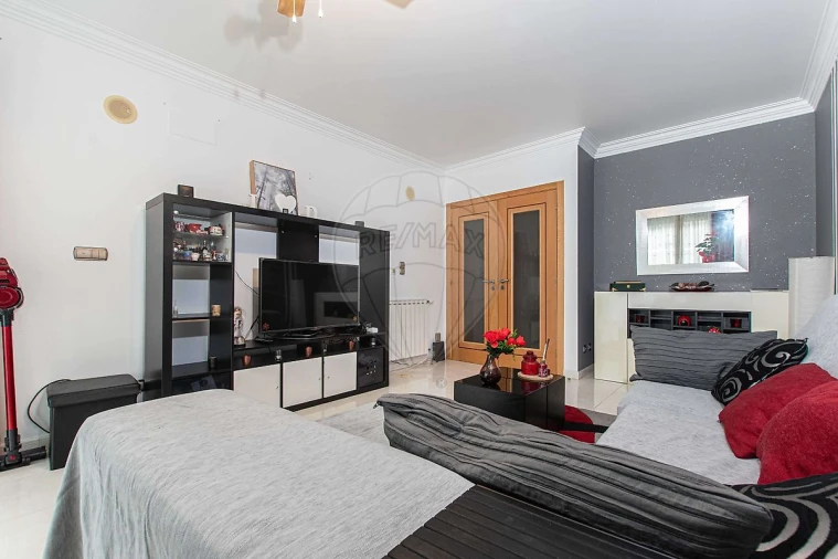 Apartamento T2 para Venda em Alverca do Ribatejo e Sobralinho Foto 16