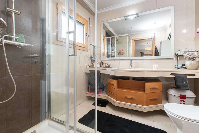 Apartamento T2 para Venda em Alverca do Ribatejo e Sobralinho Foto 3