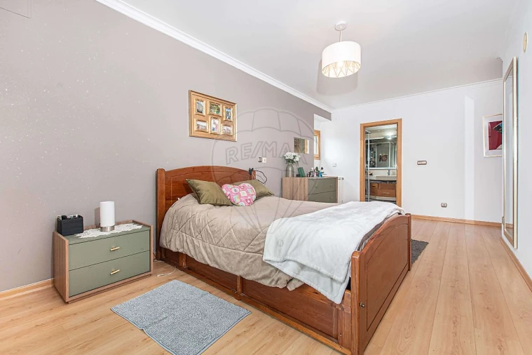 Apartamento T2 para Venda em Alverca do Ribatejo e Sobralinho Foto 2